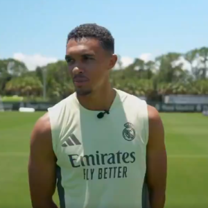 Άρνολντ: «Μπορούν να με υποδεχθούν όπως θέλουν οι φίλοι της Λίβερπουλ» - Τι θα κάνει αν σκοράρει