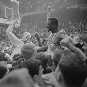 Τα... στοιχειωμένα ρεκόρ των τελικών του NBA - Απειλείται φέτος κάποιο από Πέισερς ή Θάντερ;