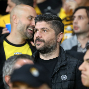 Μιχάλης Σηφάκης: «Ντρέπομαι περισσότερο από ποτέ που είμαι ΟΦΗ»