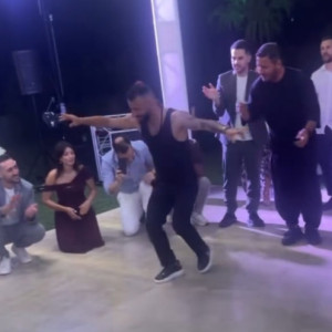 Ο Σιώπης παντρεύτηκε και στο γλέντι του έγινε χαμός (video)