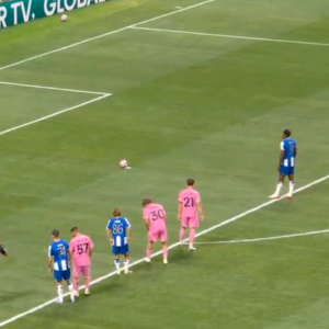 Η Πόρτο κάνει το 1-0 με εύστοχη εκτέλεση πέναλτι του Σάμου (video)