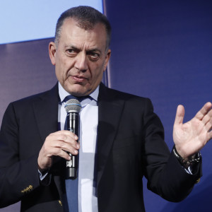 Βρούτσης: «Είμαστε υπέρ του Ολυμπιακού, θα του δώσουμε το ΣΕΦ»