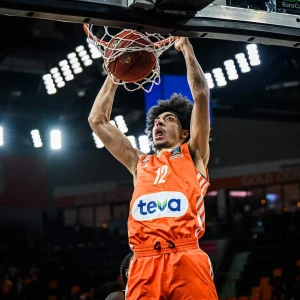 Άφησε τους τελικούς για να πάει στο NBA Draft το next big thing του γαλλικού μπάσκετ
