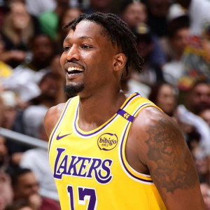 Οι Ρόκετς έπαιξαν... μεγάλη μπάλα στην free agency με Φίνεϊ-Σμιθ και Καπέλα